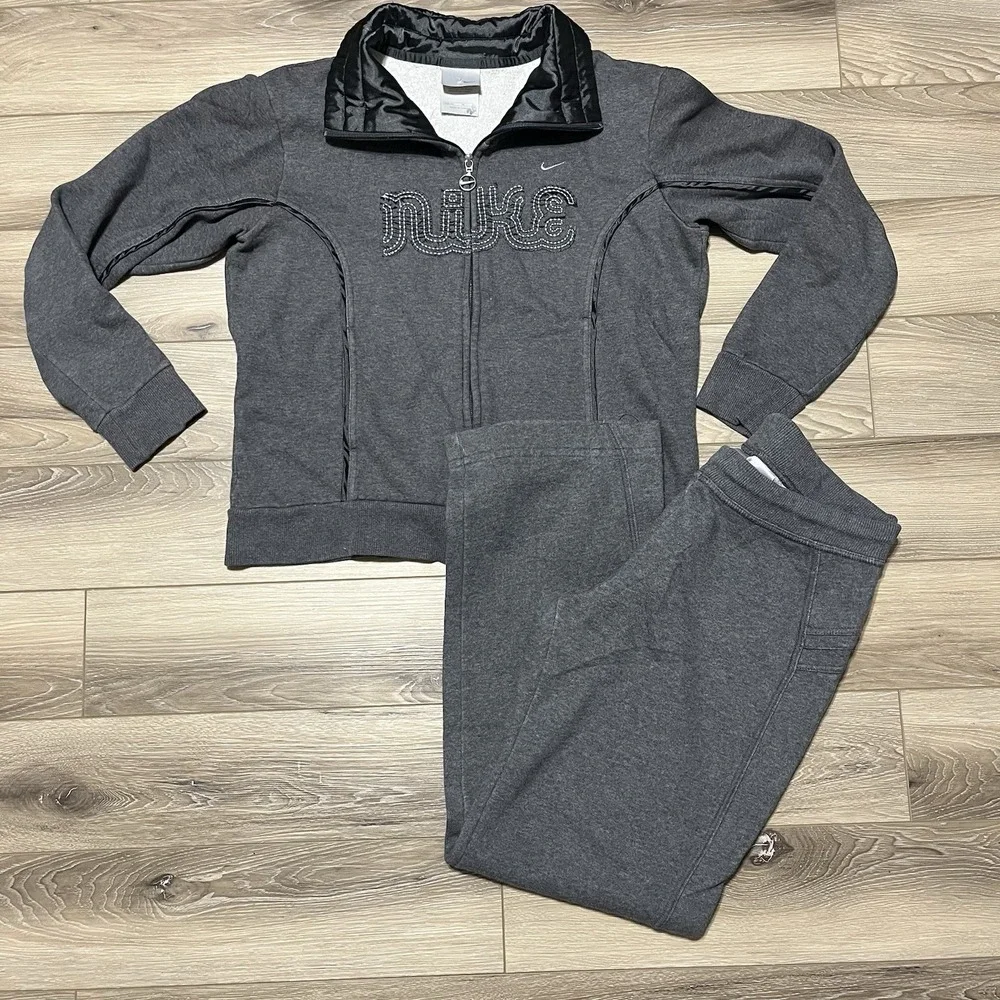Nike Sportswear Club Fleece Gray Sweatshirt‎ & Pants Set Size M 8-10 Y2K